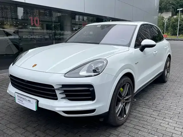 Porsche Cayenne Hybrid 2023 из Китая — купить под ключ