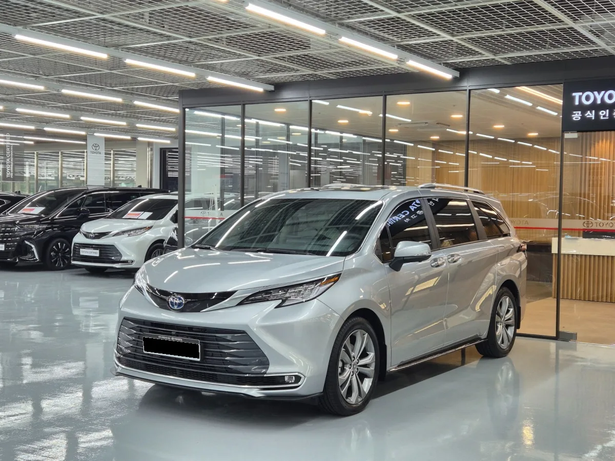 Toyota Sienna 2025 из Кореи — купить под ключ