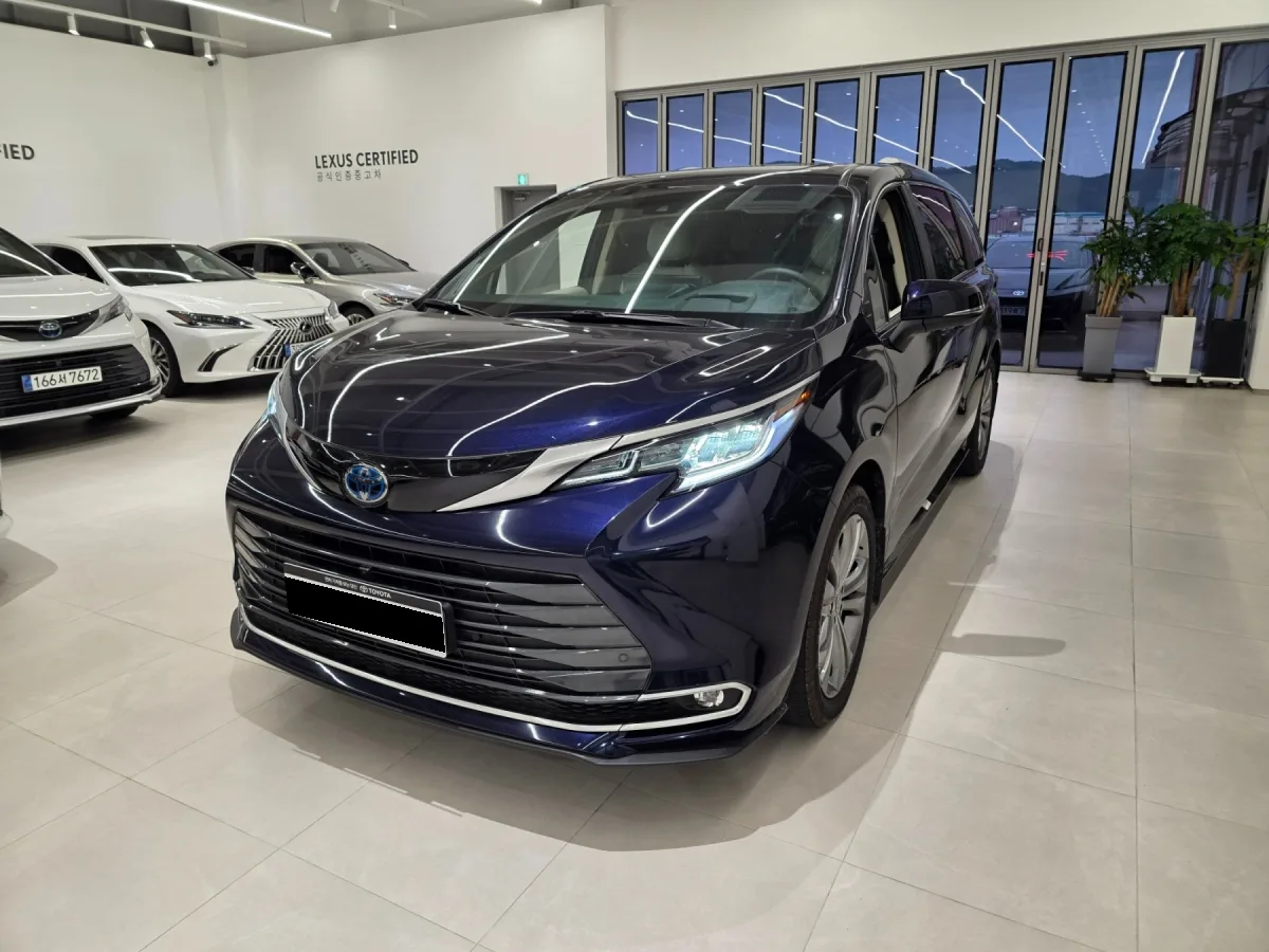 Toyota Sienna 2025 из Кореи — купить под ключ