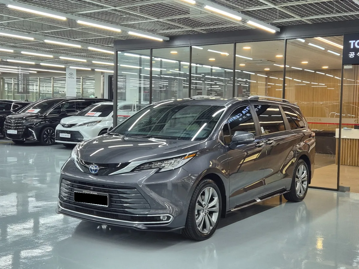 Toyota Sienna 2025 из Кореи — купить под ключ