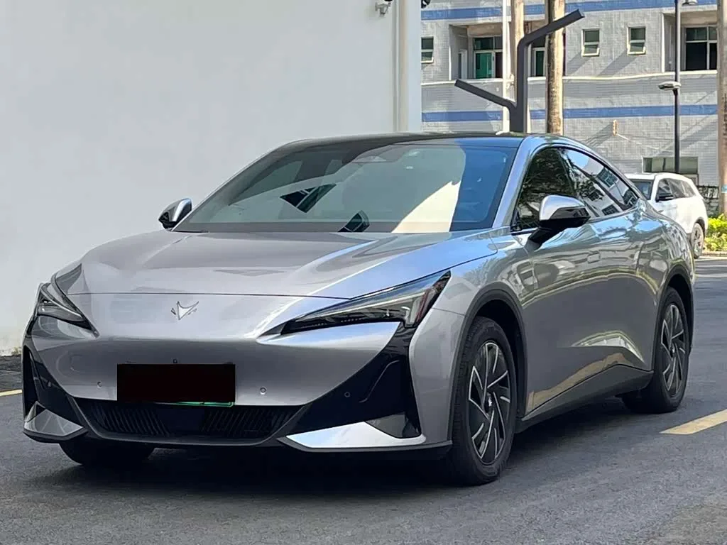 BAIC Arcfox Alpha S5 2025 из Китая — купить под ключ