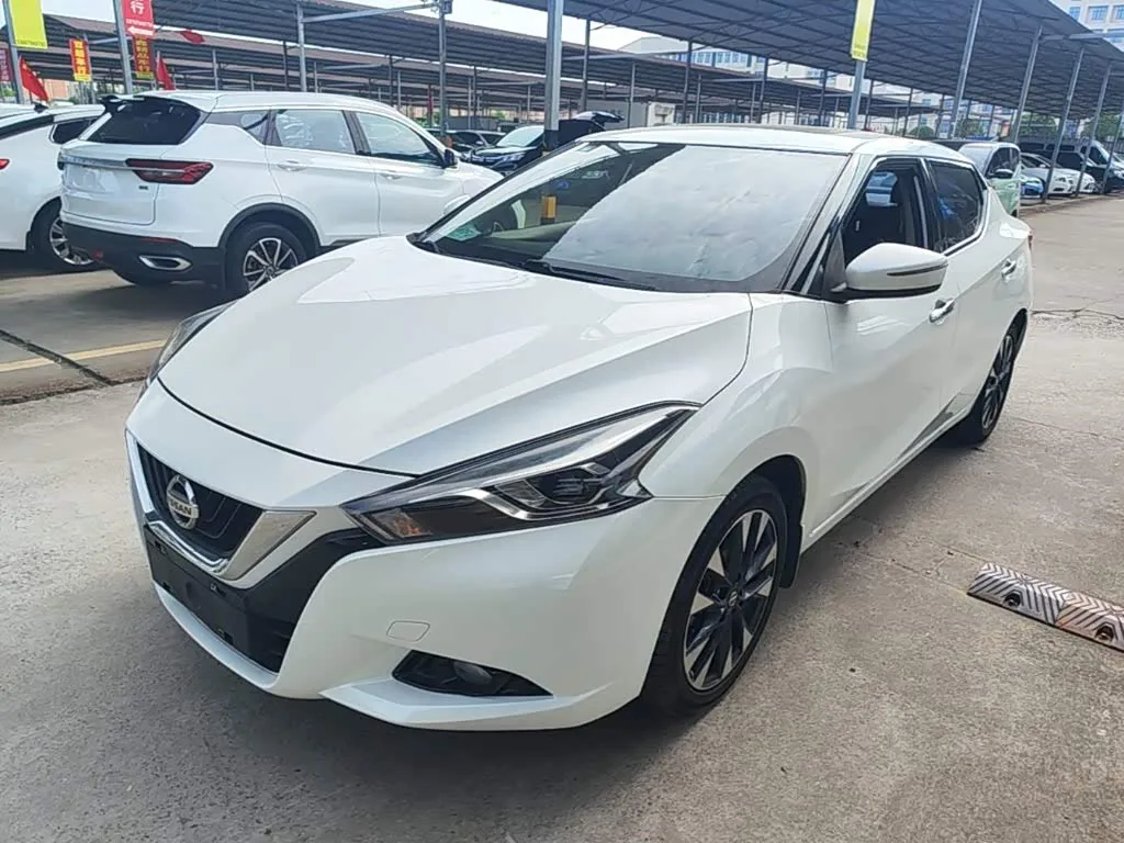Nissan Lannia 2018 из Китая — купить под ключ