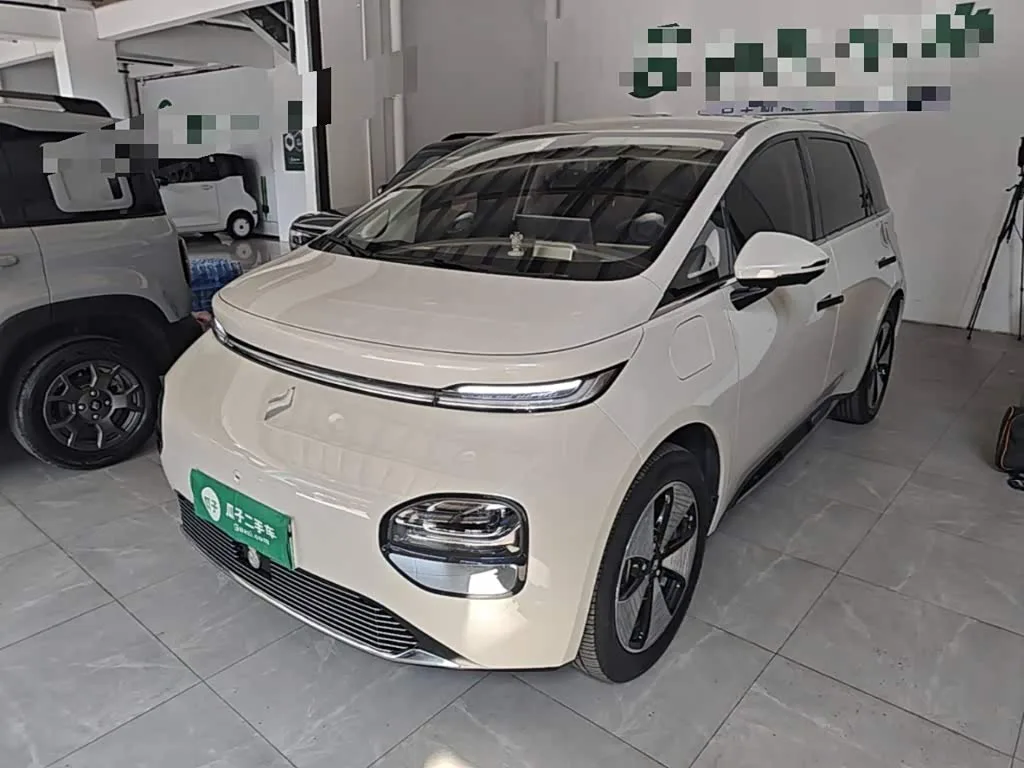 Baojun Yunduo 2024 из Китая — купить под ключ
