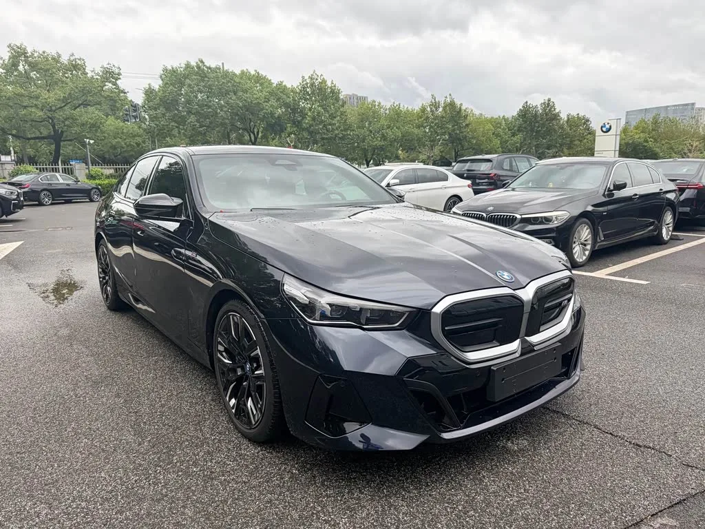 BMW i5 2026 из Китая — купить под ключ