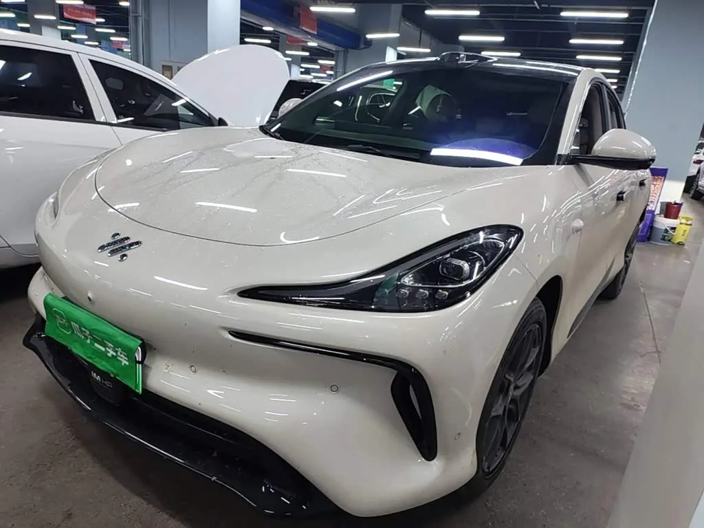 IM motors LS6 2023 из Китая — купить под ключ
