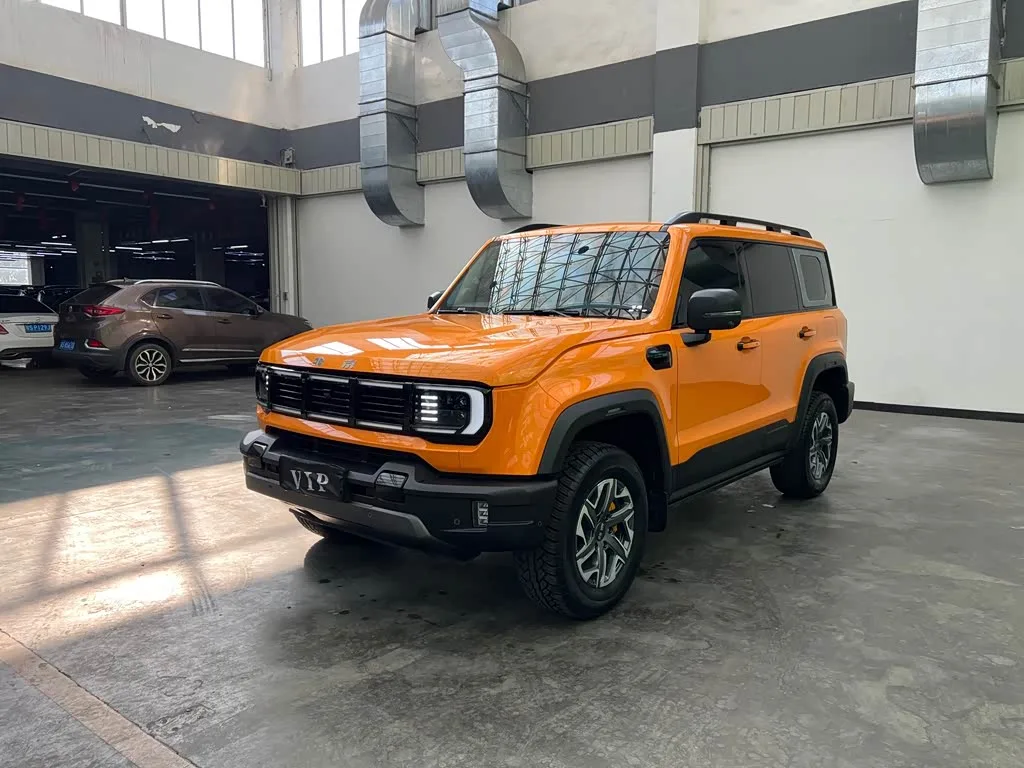BAIC Beijing BJ40 2023 из Китая — купить под ключ
