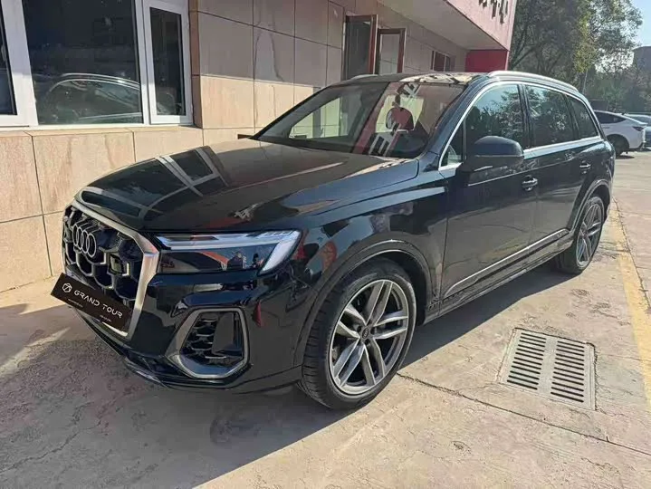 Audi Q7 2025 из Китая — купить под ключ