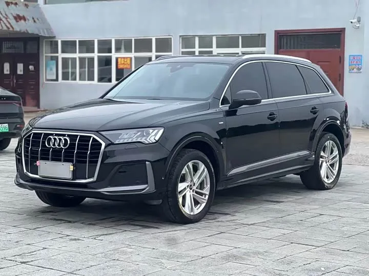 Audi Q7 2024 из Китая — купить под ключ