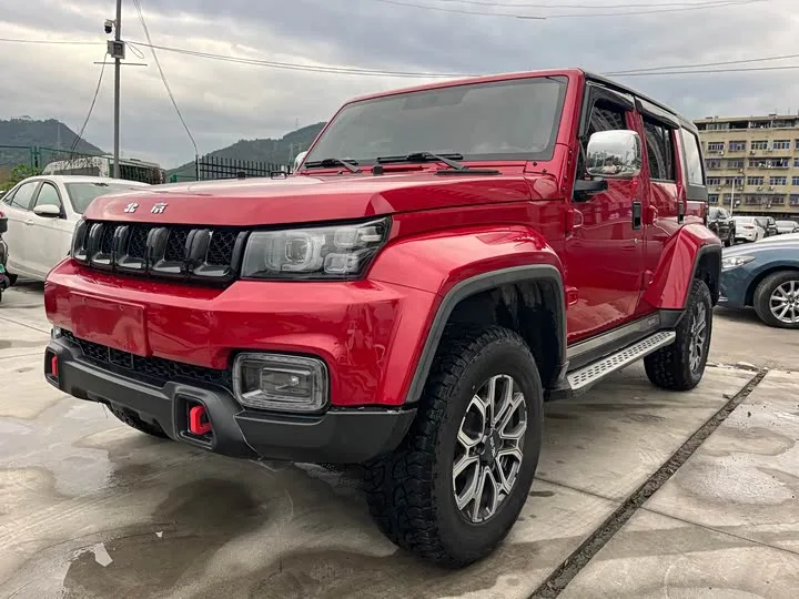 BAIC Beijing BJ40 2024 из Китая — купить под ключ