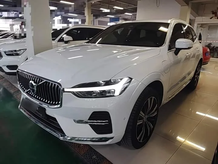 Volvo XC60 Hybrid 2023 из Китая — купить под ключ