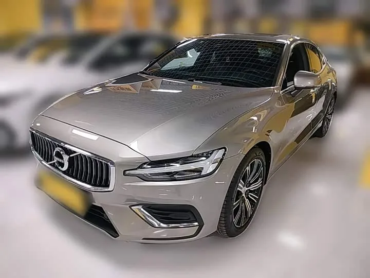 Volvo S60 2022 из Китая — купить под ключ