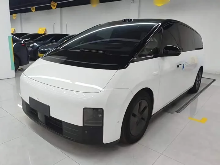 LiXiang Mega 2025 из Китая — купить под ключ