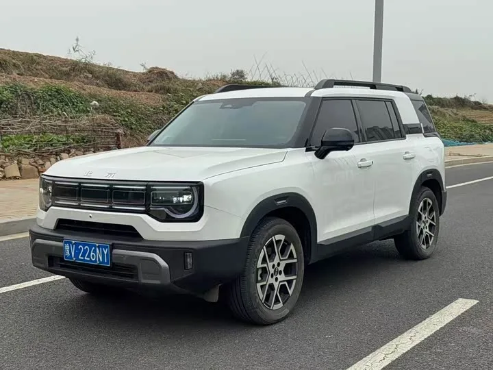 BAIC Beijing BJ30 2026 из Китая — купить под ключ