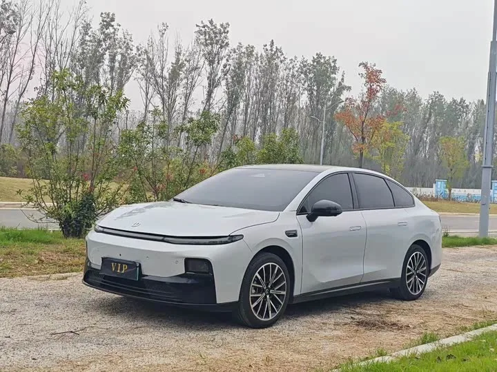 Leapmotor B01 2025 из Китая — купить под ключ