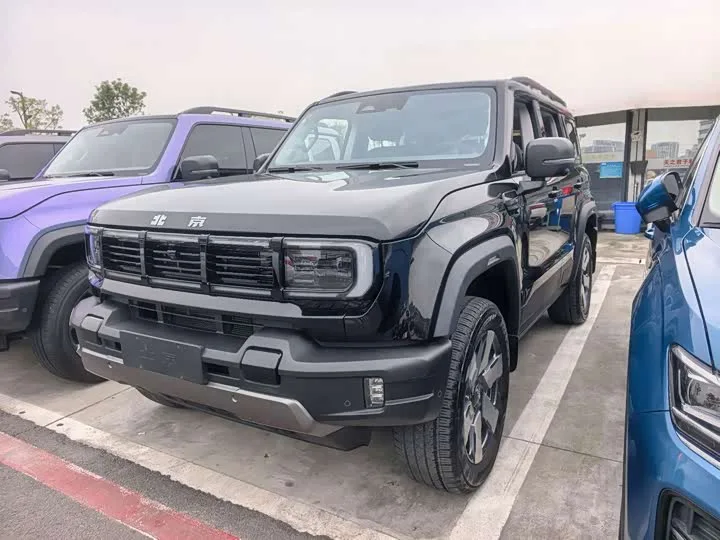BAIC Beijing BJ40 2026 из Китая — купить под ключ