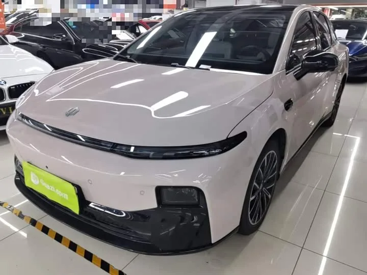 Leapmotor B01 2026 из Китая — купить под ключ