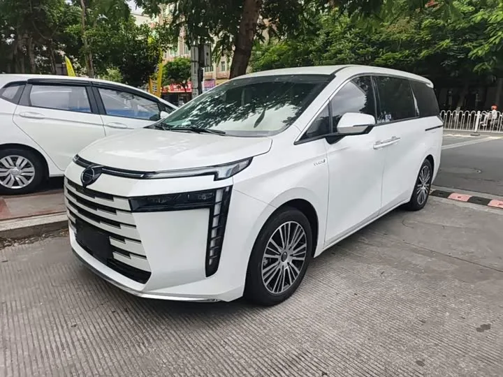 GAC Trumpchi E8 2025 из Китая — купить под ключ