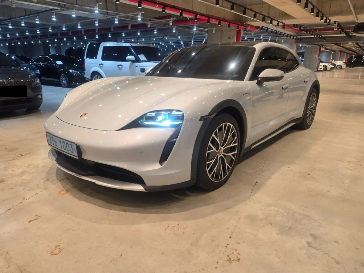 Porsche Taycan 2022 из Кореи — купить под ключ