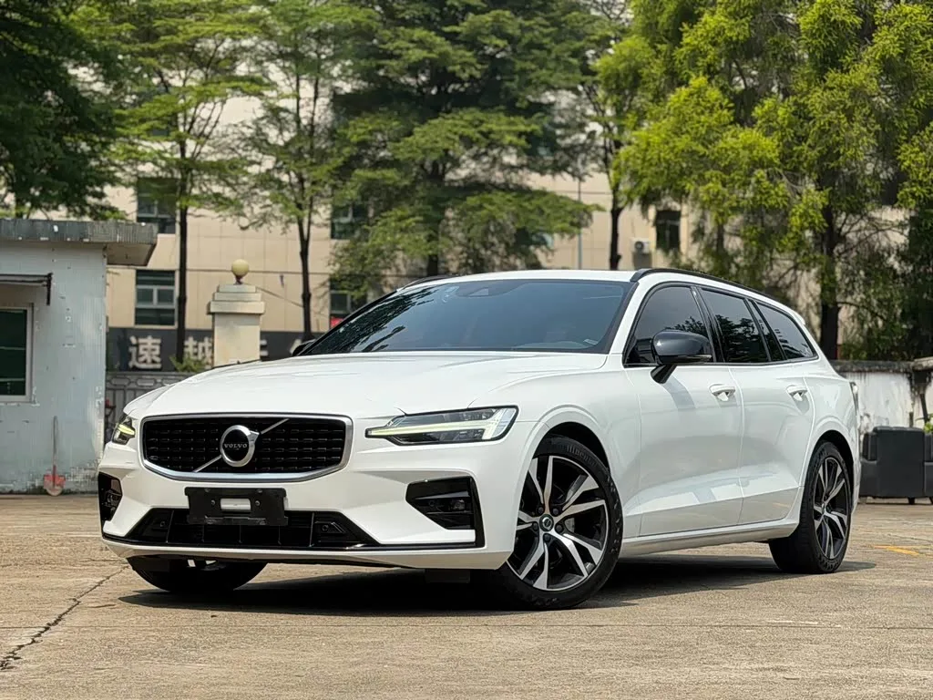 Volvo V60 2020 из Китая — купить под ключ