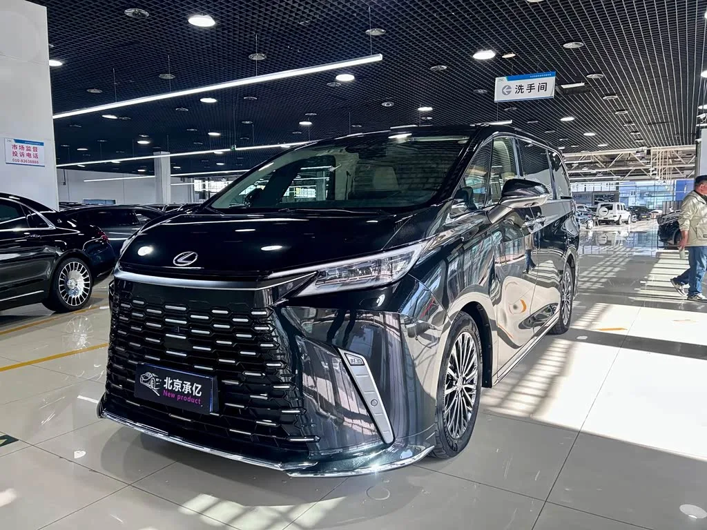 Lexus LM 2024 из Китая — купить под ключ