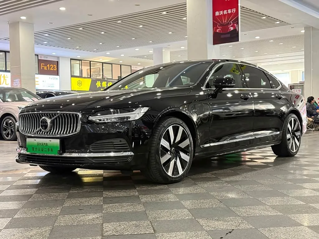 Volvo S90 Hybrid 2024 из Китая — купить под ключ