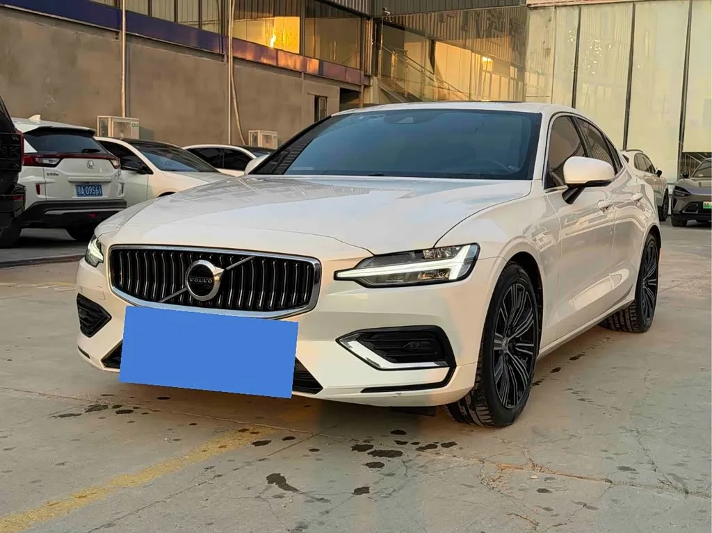 Volvo S60 2021 из Китая — купить под ключ