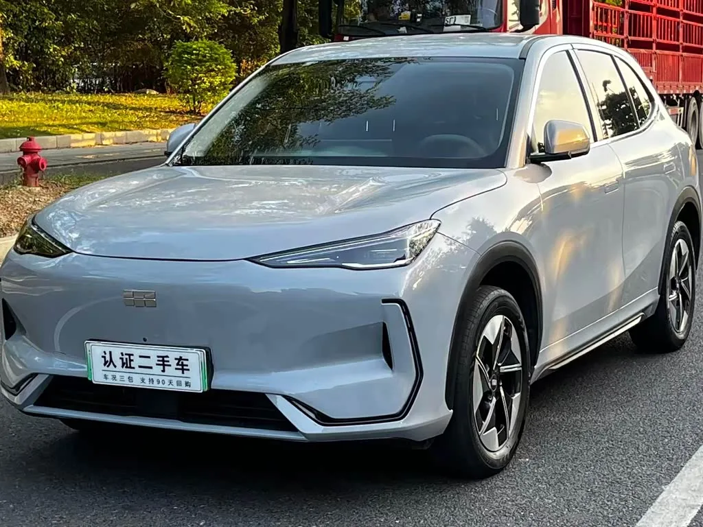 Geely Galaxy E5 2025 из Китая — купить под ключ