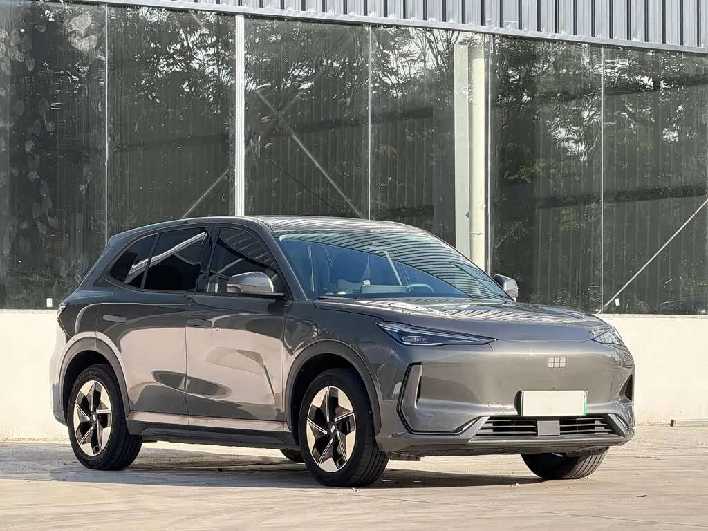 Geely Galaxy E5 2025 из Китая — купить под ключ