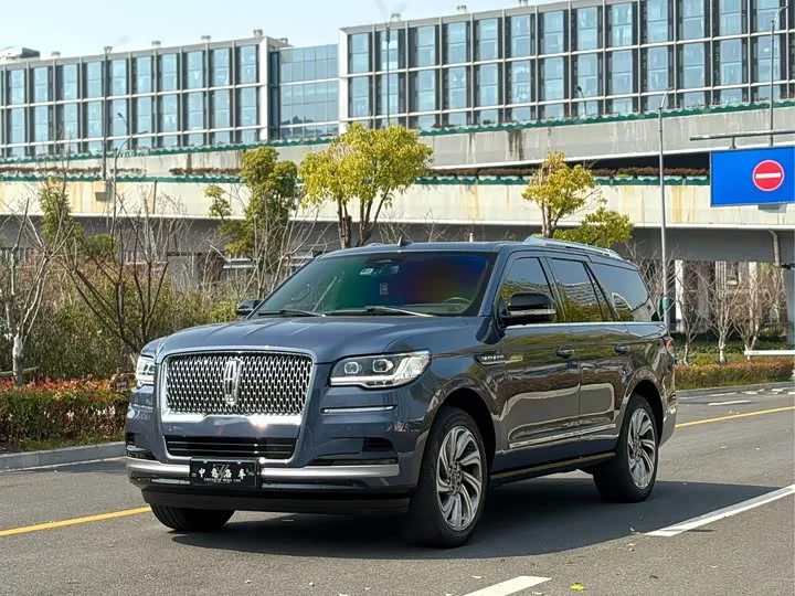 Lincoln Navigator 2024 из Китая — купить под ключ