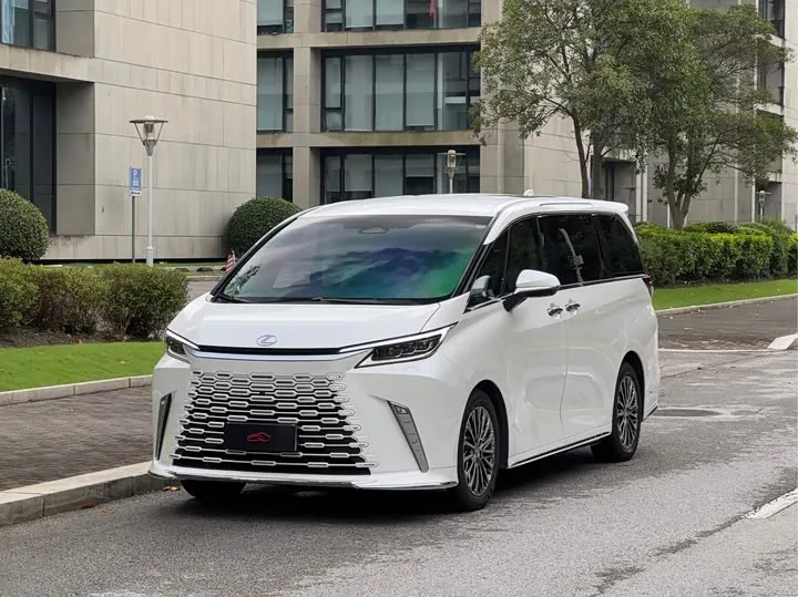 Lexus LM 2025 из Китая — купить под ключ