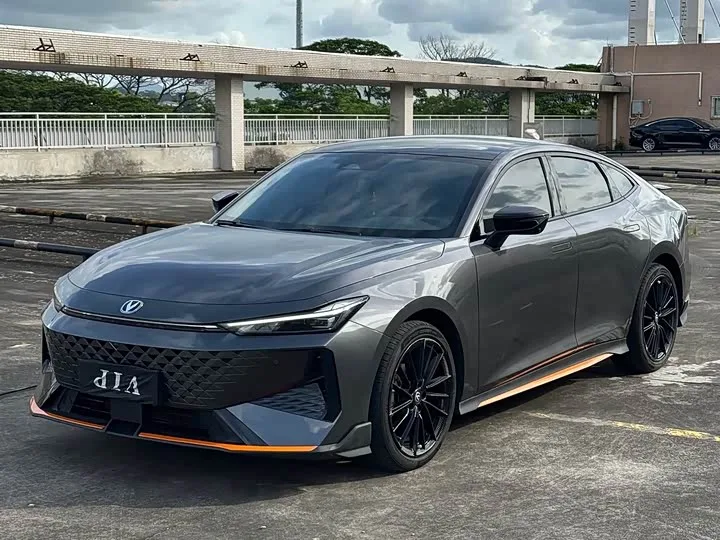 Changan UNI-V 2024 из Китая — купить под ключ