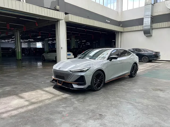 Changan UNI-V 2022 из Китая — купить под ключ