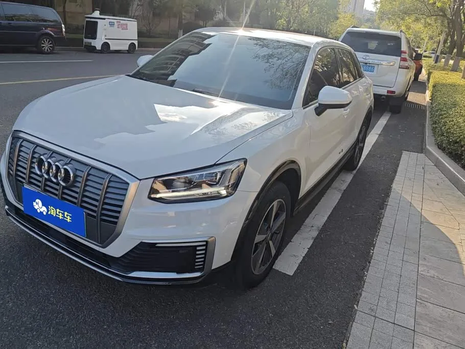 Audi Q2L e-tron 2021 из Китая — купить под ключ