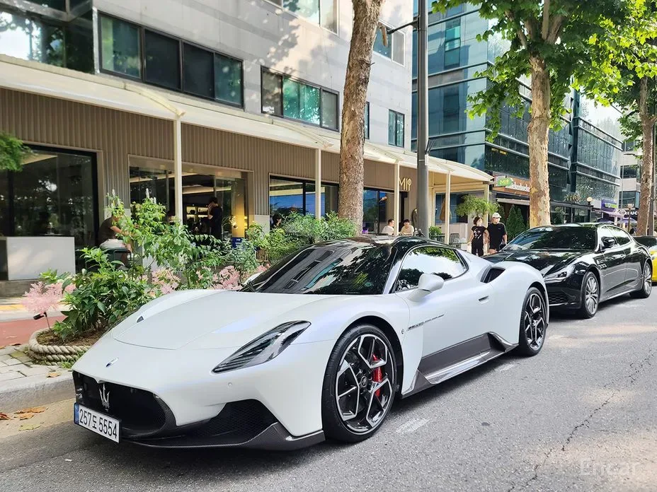 Maserati MC20 2022 из Кореи — купить под ключ