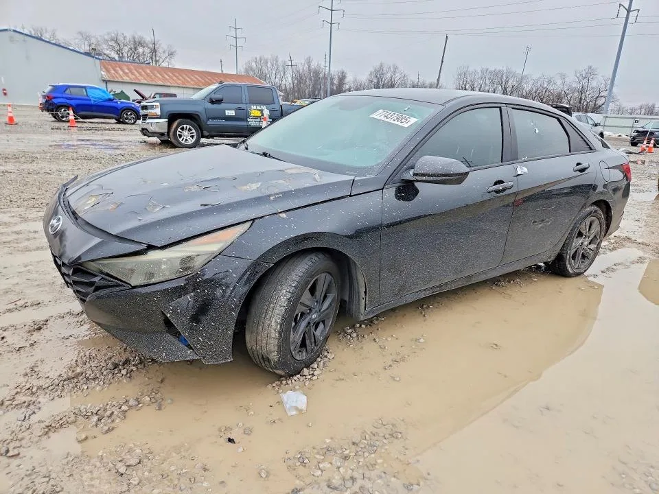 Hyundai ELANTRA 2023 из США — купить под ключ
