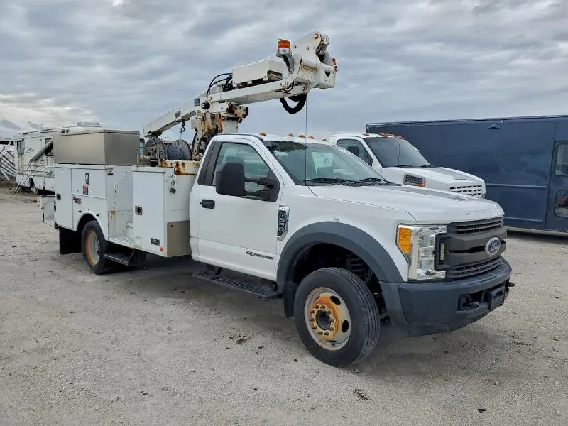 Ford F550 2017 из США — купить под ключ