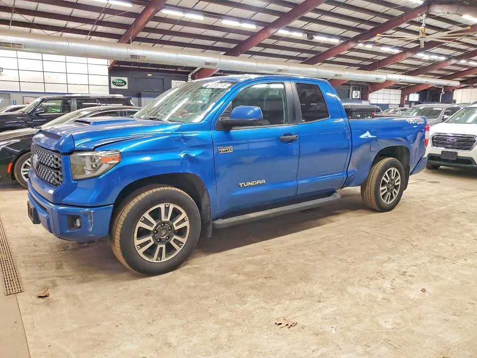 Toyota TUNDRA 2018 из США — купить под ключ