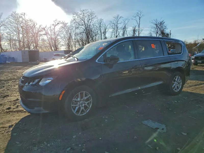 Chrysler VOYAGER 2024 из США — купить под ключ