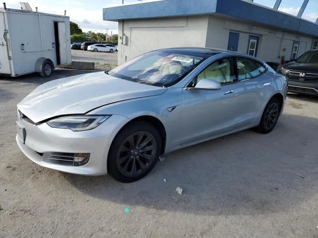 Tesla MODEL S 75D 2017 из США — купить под ключ