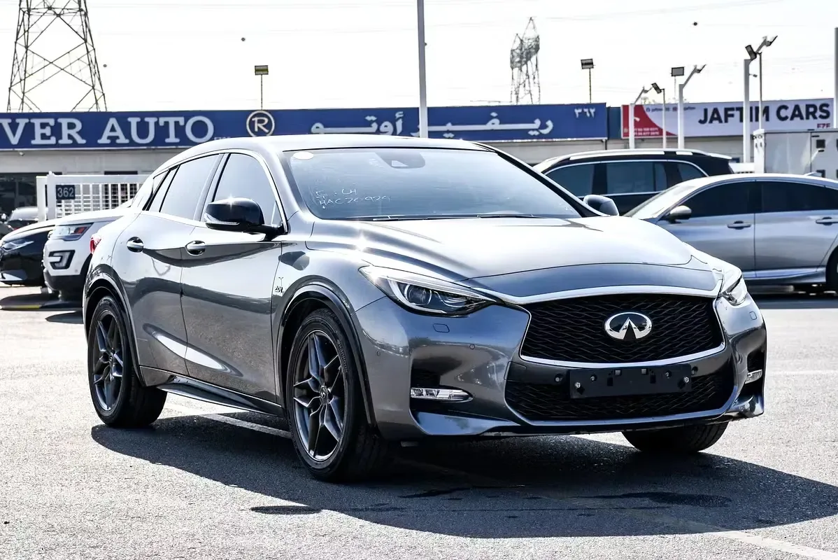 Infiniti Q30 2017 из ОАЭ — купить под ключ