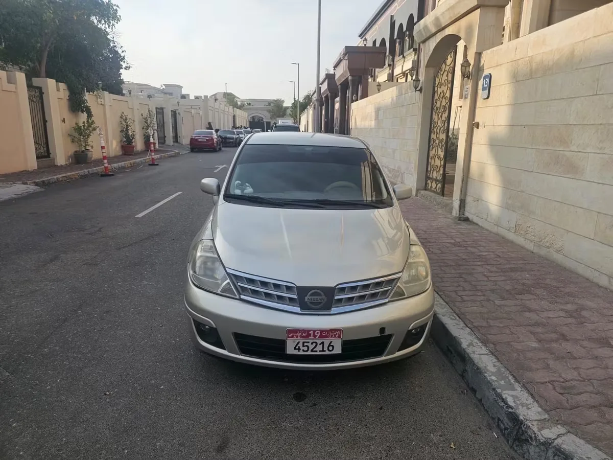 Nissan Tiida 2008 из ОАЭ — купить под ключ