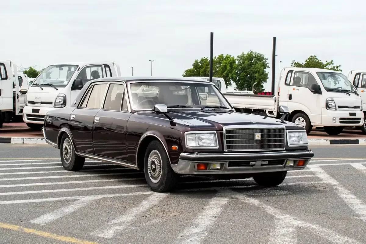 Toyota Century 1989 из ОАЭ — купить под ключ
