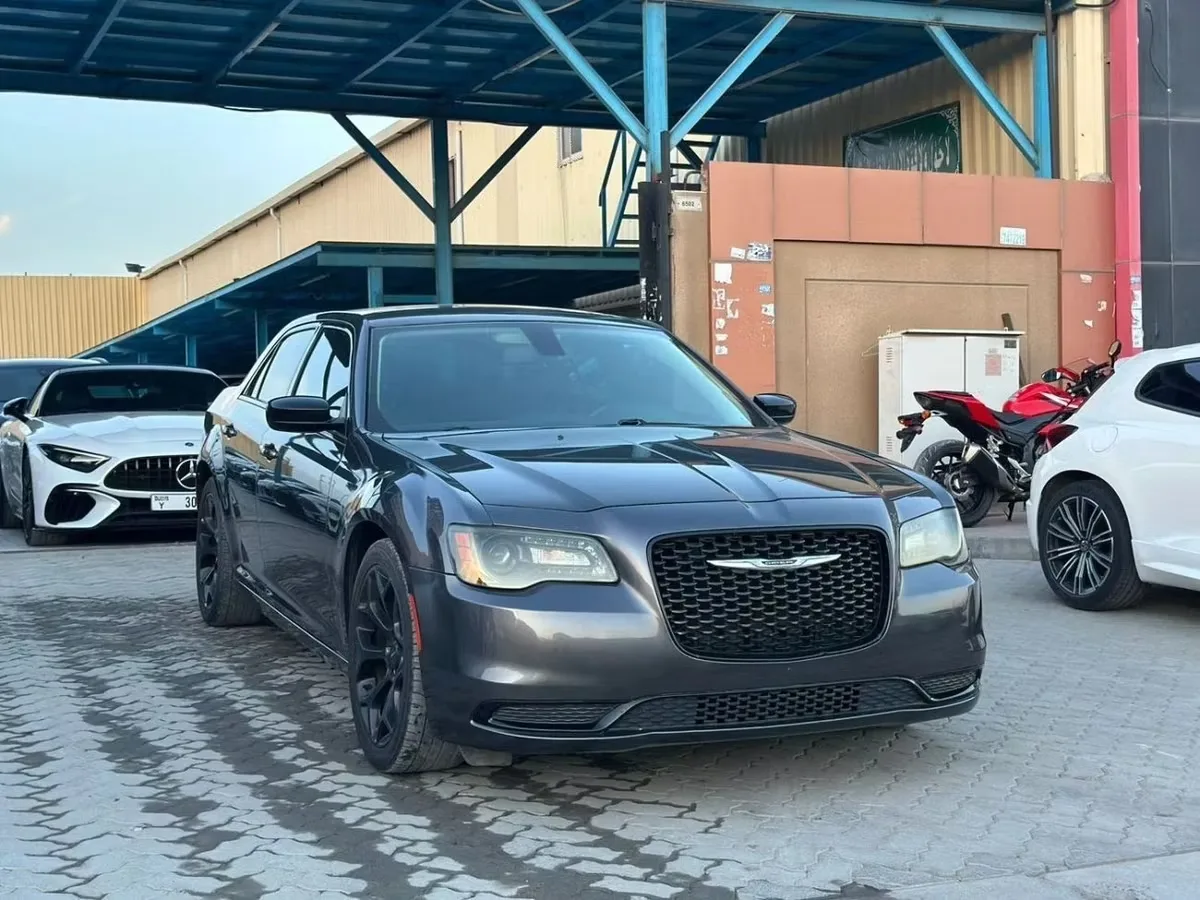 Chrysler 300 2019 из ОАЭ — купить под ключ