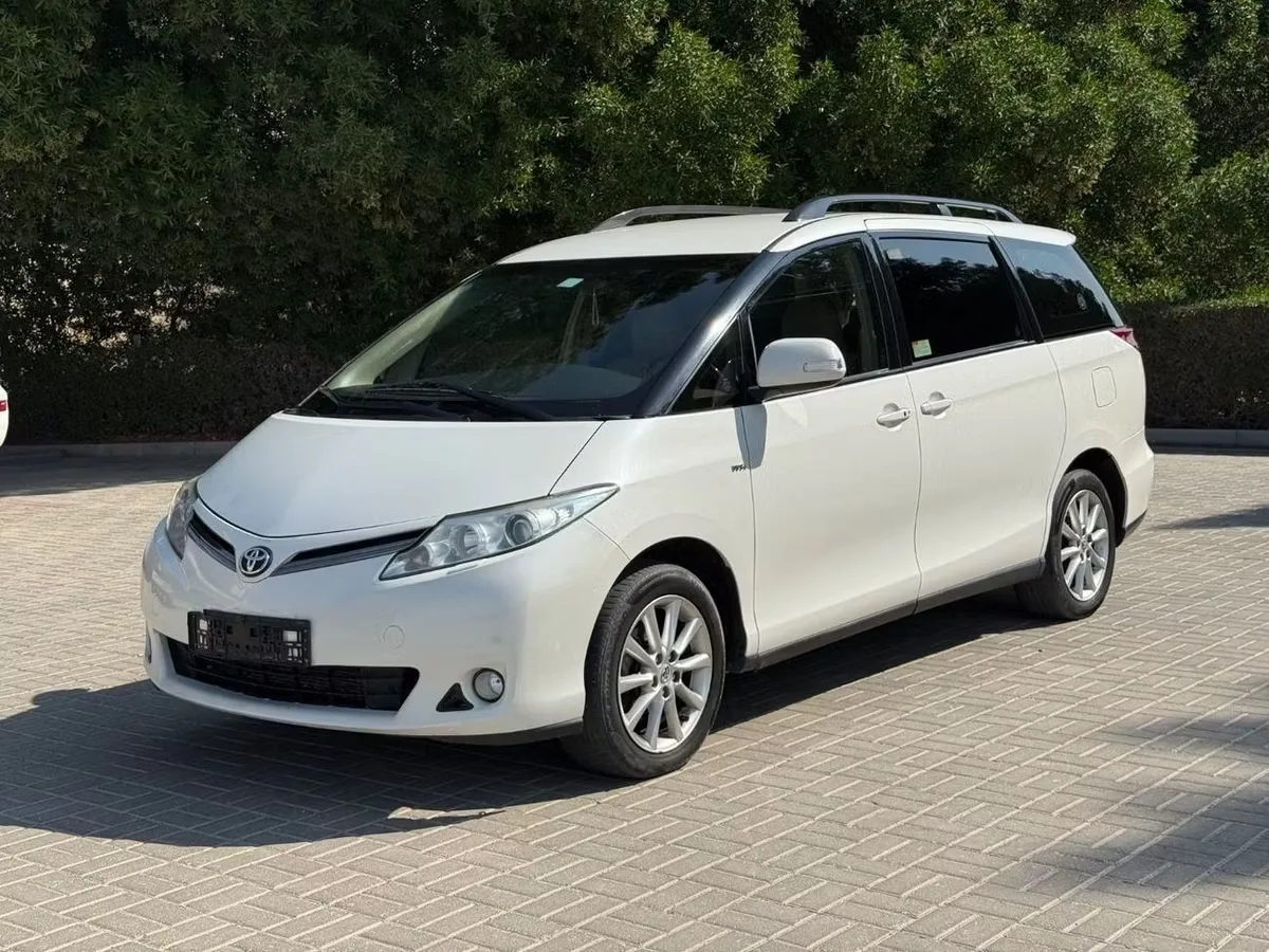 Toyota Previa 2019 из ОАЭ — купить под ключ