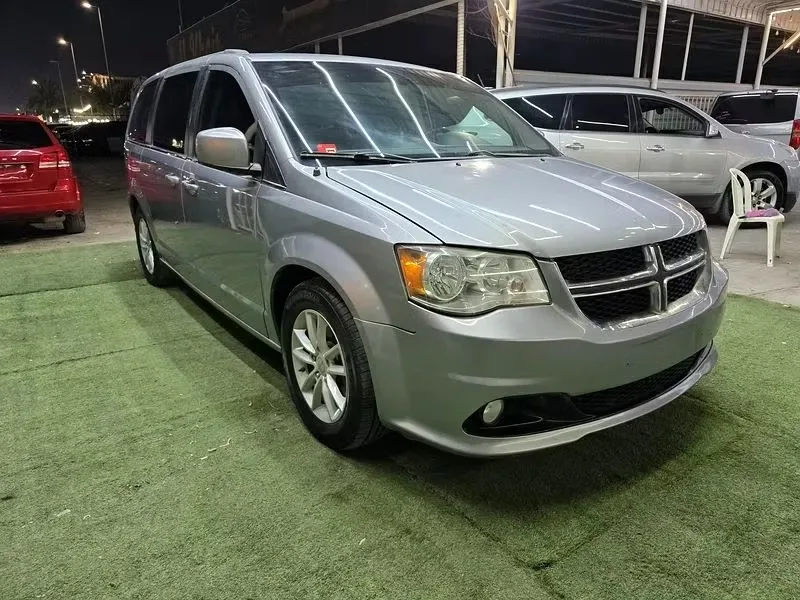 Dodge Caravan 2018 из ОАЭ — купить под ключ