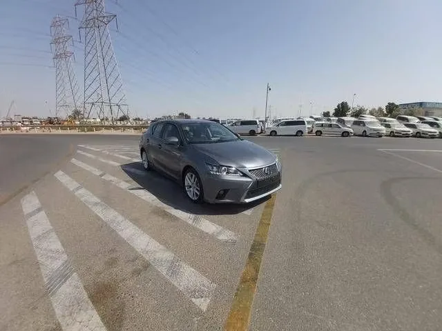 Lexus CT 2018 из ОАЭ — купить под ключ