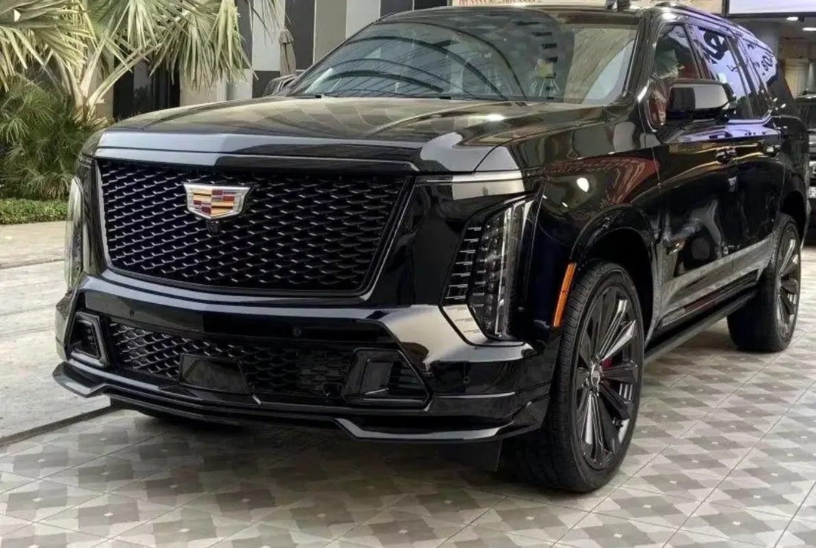 Cadillac Escalade-V 2025 из ОАЭ — купить под ключ