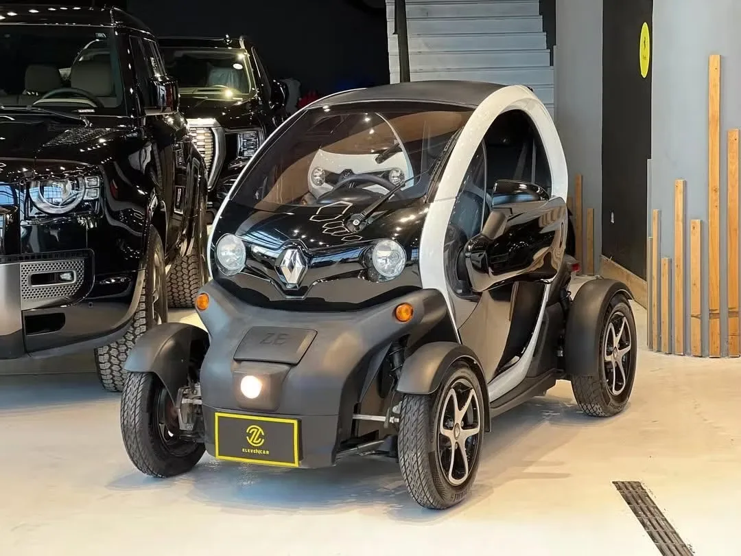 Renault Twizy 2020 из ОАЭ — купить под ключ