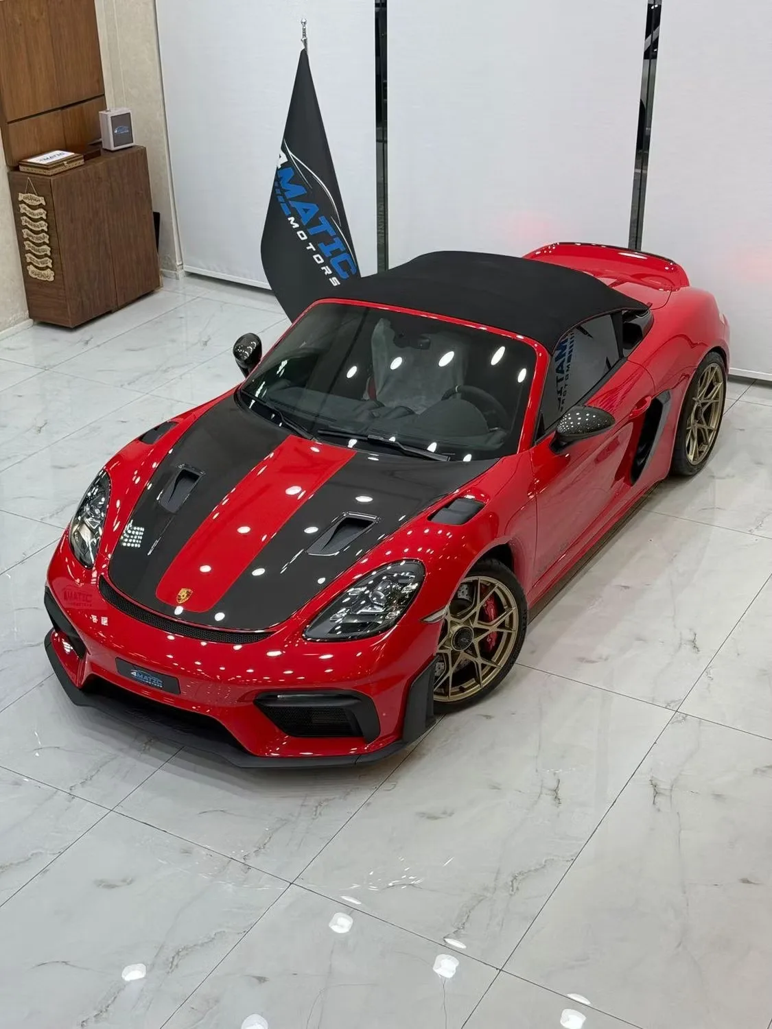 Porsche 718 Spyder 2024 из ОАЭ — купить под ключ