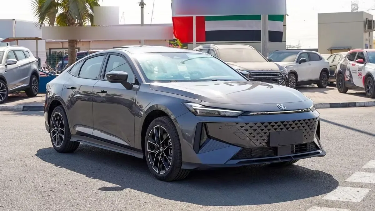 Changan UNI-V 2025 из ОАЭ — купить под ключ